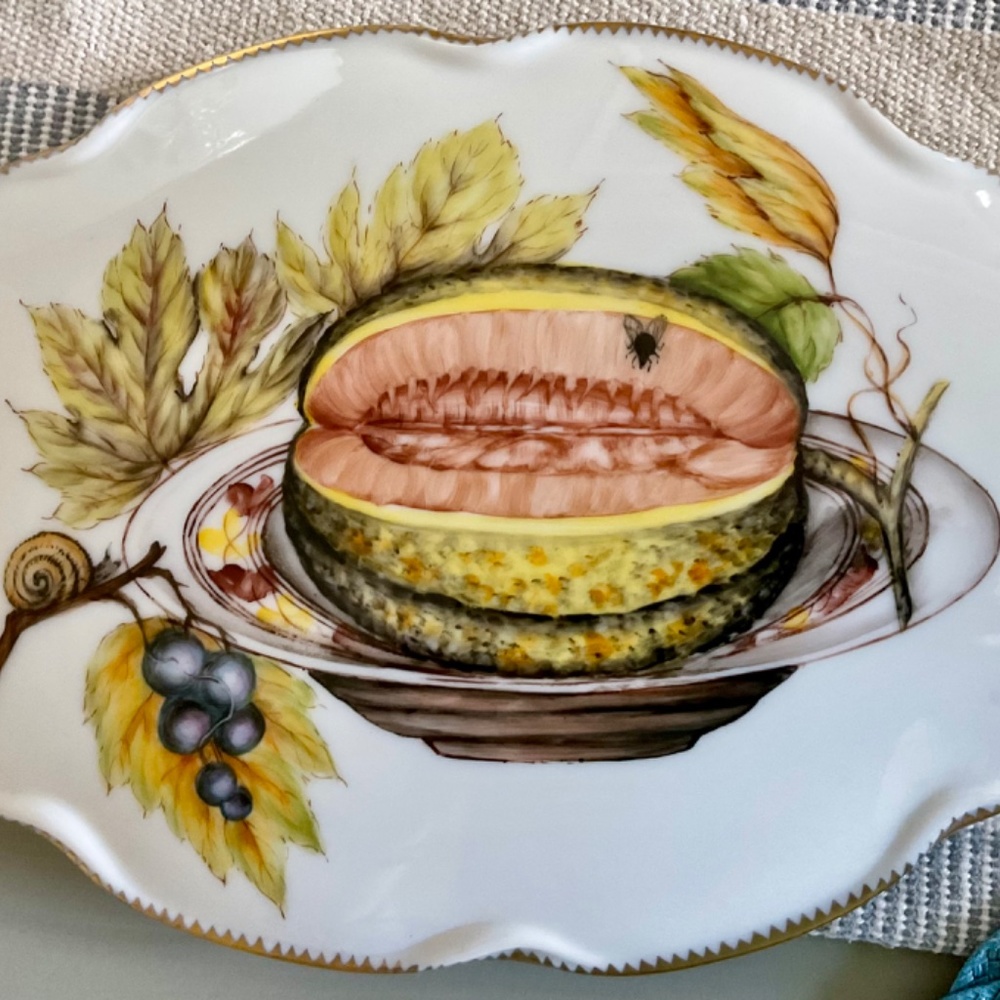 Anna Weatherley Hand Painted Porcelain Box - Picture 2 of 16